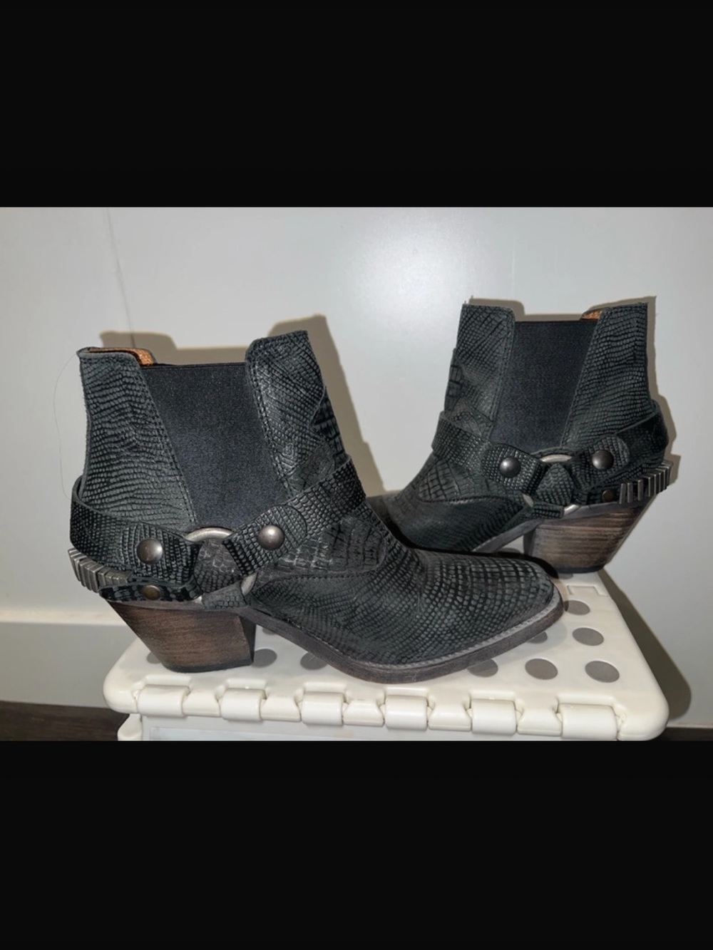 Cowboy boots - crocodile print cowboy boots